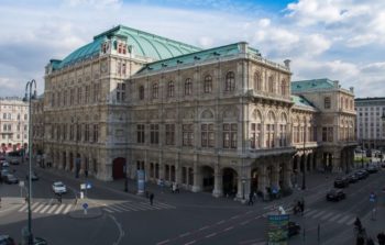 Building on a street cornor in Vienna